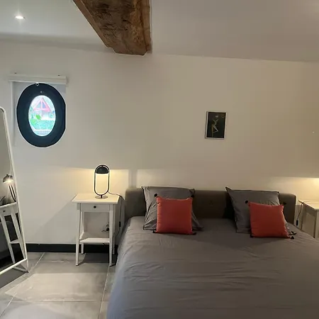 Le Grenier D'ouilly Au Coeur Du Pays D'auge - Piscine - Babyfoot- Jardin בית הארחה