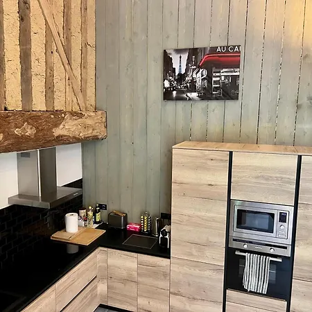 Le Grenier D'ouilly Au Coeur Du Pays D'auge - Piscine - Babyfoot- Jardin 3*