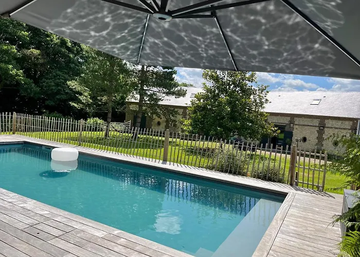 בית הארחה Le Grenier D'ouilly Au Coeur Du Pays D'auge - Piscine - Babyfoot- Jardin