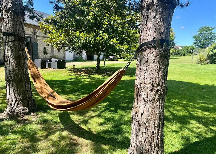 Le Grenier D'ouilly Au Coeur Du Pays D'auge - Piscine - Babyfoot- Jardin בית הארחה