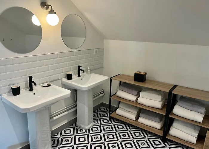 בית הארחה Le Grenier D'ouilly Au Coeur Du Pays D'auge - Piscine - Babyfoot- Jardin 3*