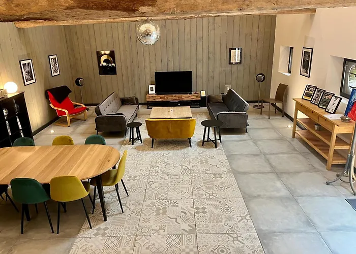 Le Grenier D'ouilly Au Coeur Du Pays D'auge - Piscine - Babyfoot- Jardin בית הארחה Ouilly-le-Vicomte